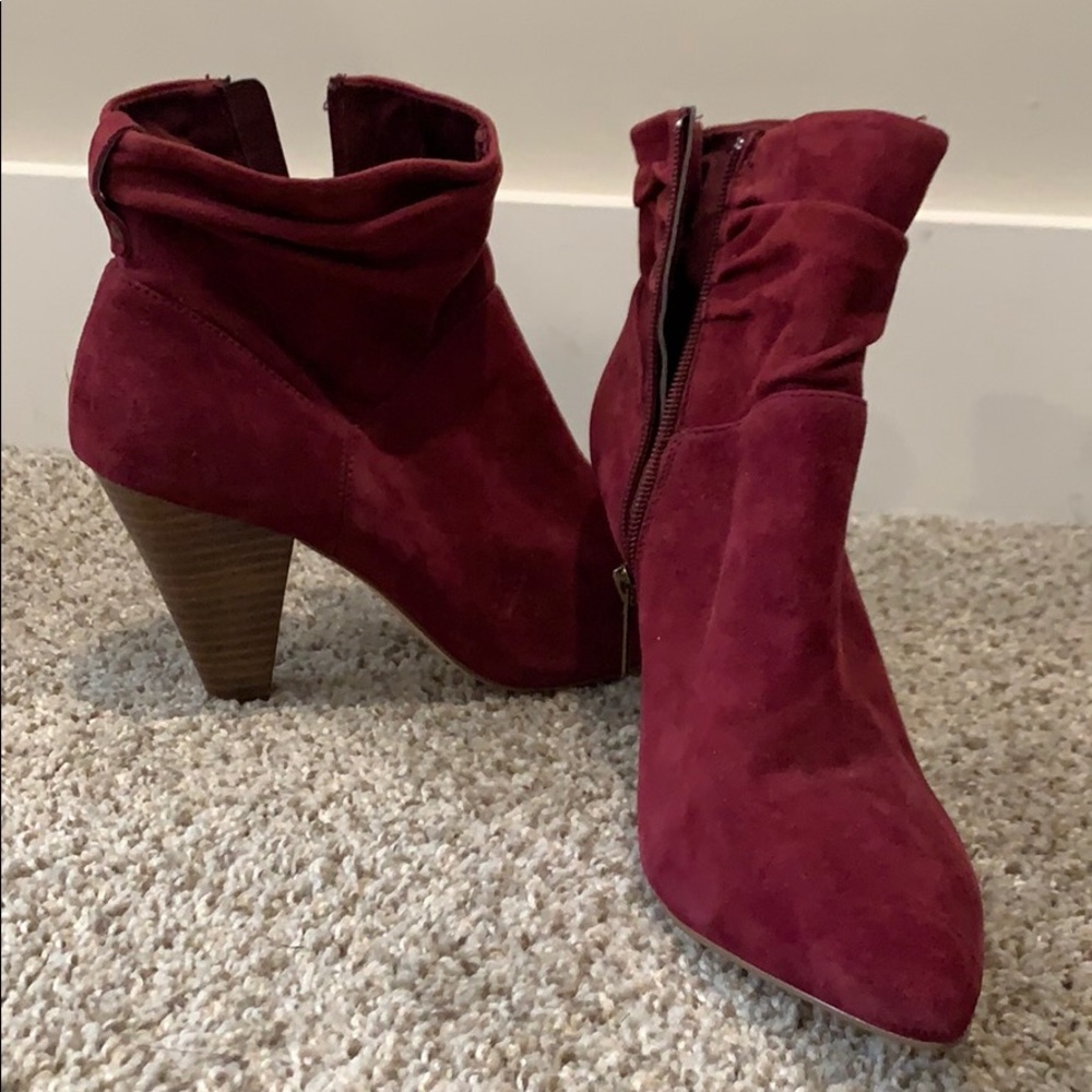 Maroon booties